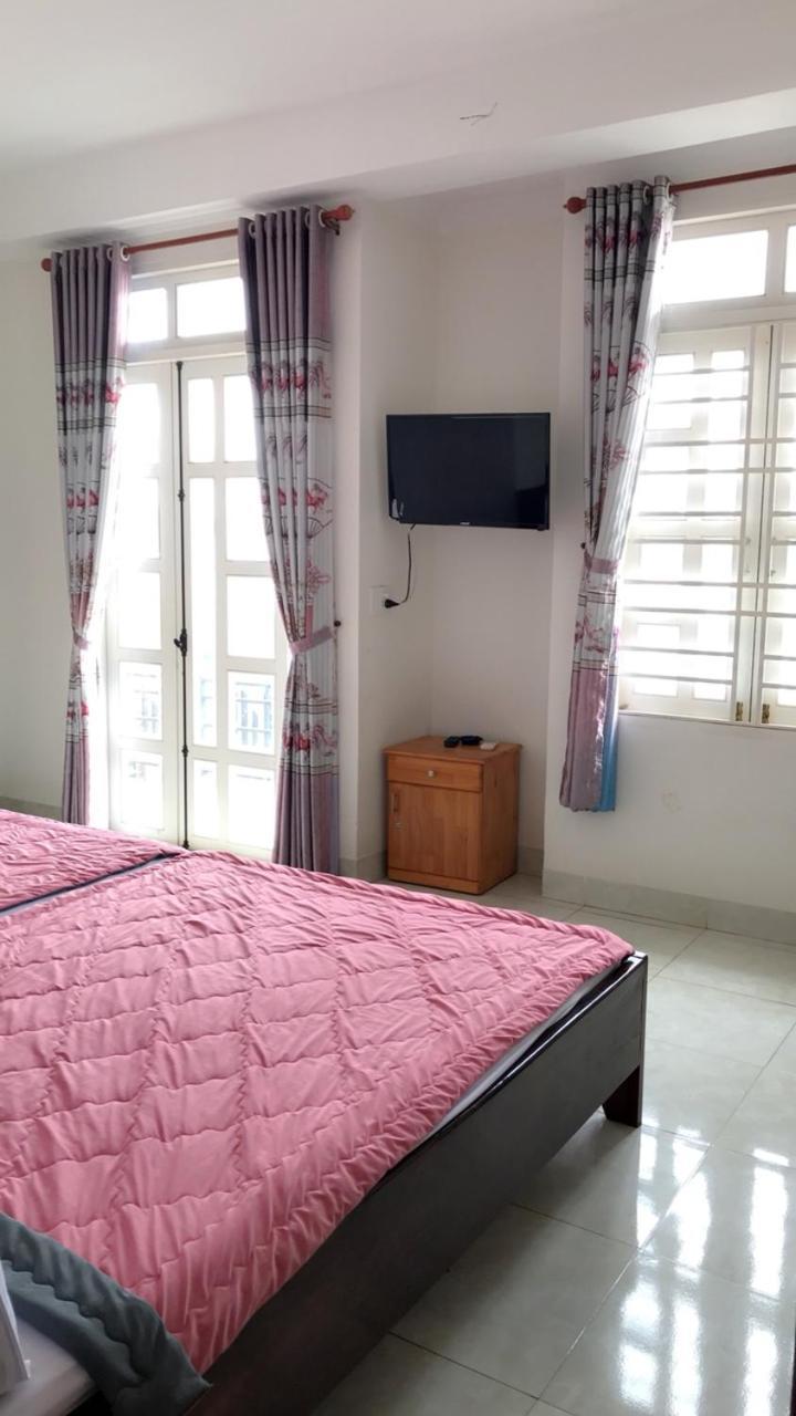 Nha Nghi Hoang Hoa Hotel Buon Ma Thuot Buitenkant foto